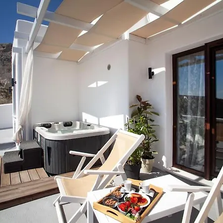 Amazing Vineyard View Luxury With Juccuzi! Emporio (Santorini)