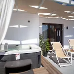 Amazing Vineyard View Luxury With Juccuzi! Villa *