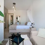Villa Amazing Vineyard View Luxury With Juccuzi! Emborió