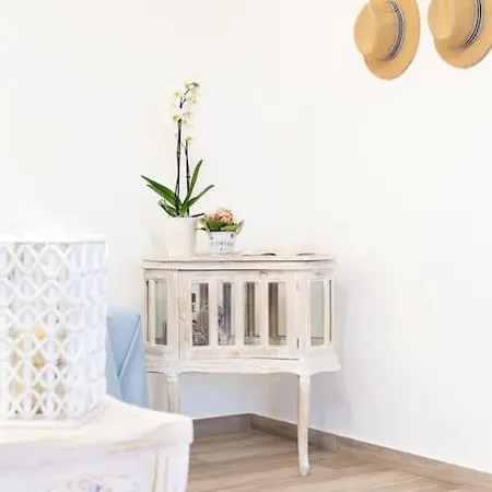 Amazing Vineyard View Luxury With Juccuzi! *