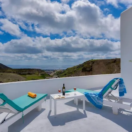 Amazing Vineyard View Luxury With Juccuzi!