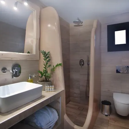 Amazing Vineyard View Luxury With Juccuzi!