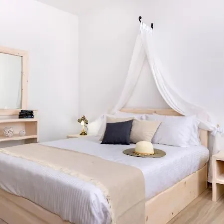 Amazing Vineyard View Luxury With Juccuzi! Emporio (Santorini)