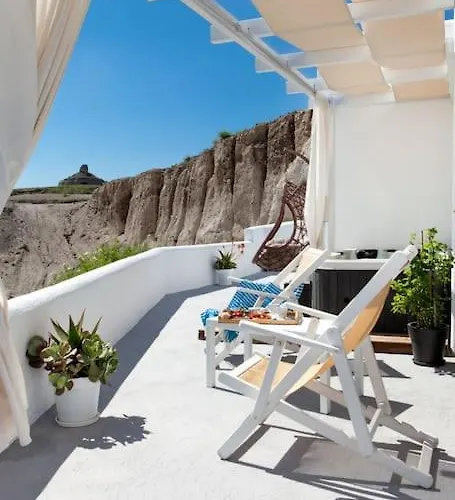 Amazing Vineyard View Luxury With Juccuzi! Villa Emporio (Santorini)